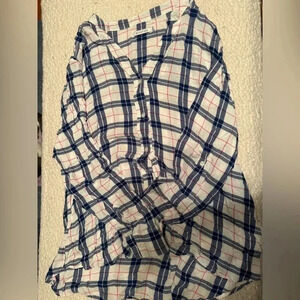 Kenneth Cole Reaction Women’s XL Plaid‎ Button up high low, v neck shirt